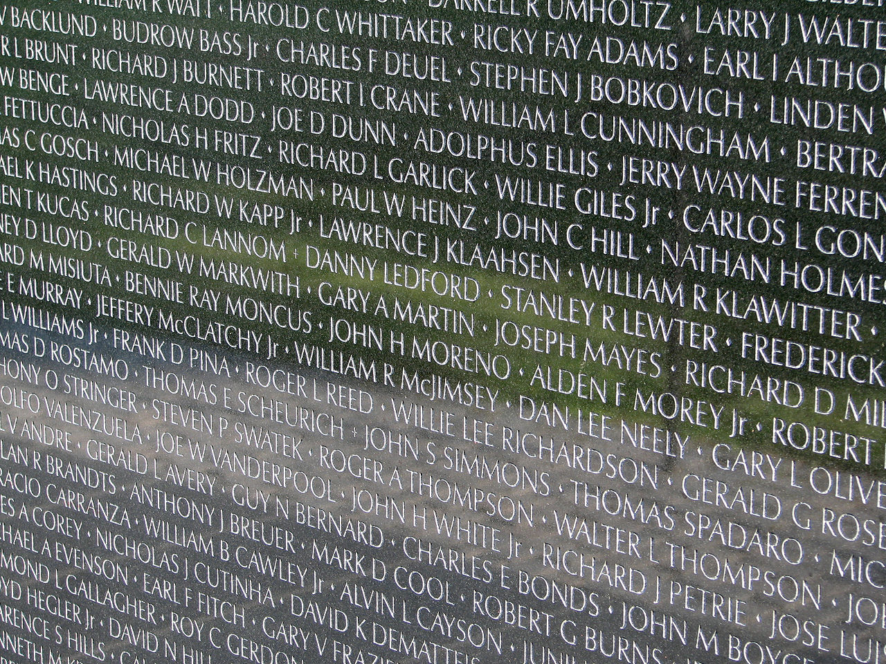 One panel of The Wall, displaying some of the names of fallen U.S. service members from the Vietnam War. Hu Totya - CC BY-SA 4.0