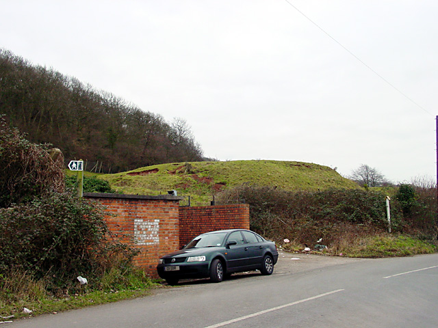 The former Berwick Wood Petroleum Supply Depot (PSD), located in Berwick, Gloucestershire, was one of the original additional storage facilities built to connect to the GPSS. Linda Bailey CC BY-SA 2.0