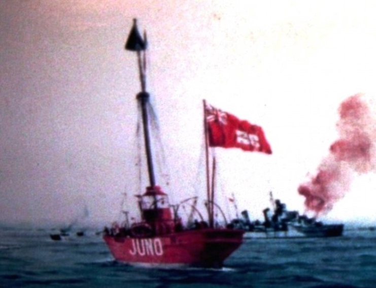 The lightship served the Trinity House fleet anonymously until June 1944 when it was placed to light a safe route through the minefield to Juno ‘Juno was one of the last safe sights the Canadian troops on the landing craft would have seen before hitting the beaches.