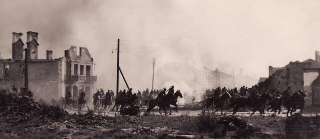 Polish cavalry in full gallop, Battle of Bzura, the biggest battle of Fall Weiss.