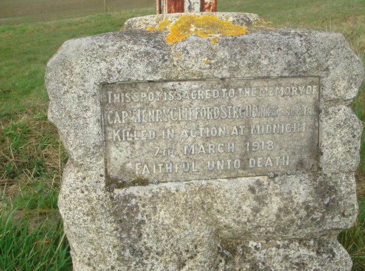 “This spot is sacred to the memory of Capt. Henry Clifford Stroud, RFC and RE. Killed in action at midnight 7th March 1918”. Credit: www.warmemorialsonline.org.uk
