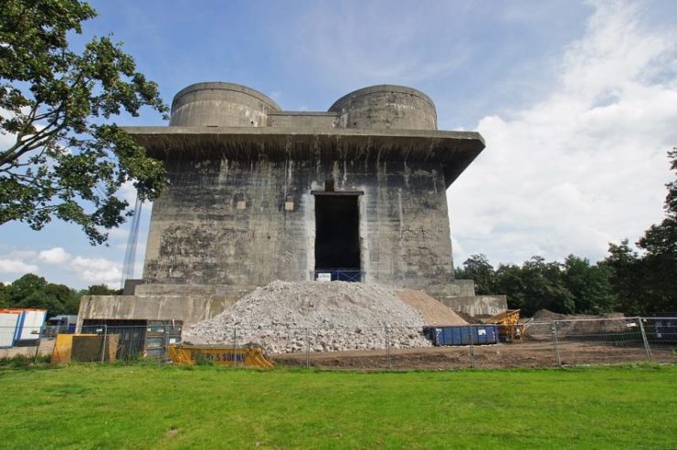 West Side of tower VI in Willemsborg