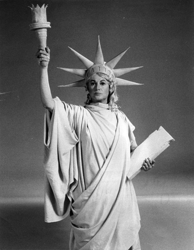 Bea Arthur dressed as the Statue of Liberty