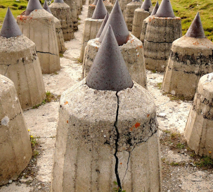 Dragon’s teeth for use on land at the Alpine Wall, in Italy. (Photo Credit: Llorenzi / Wikimedia Commons CC BY-SA 3.0)