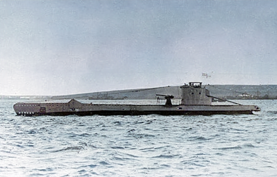 HMS Urge at sea