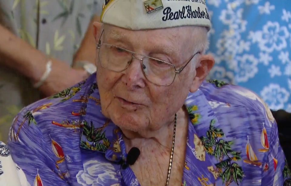 Clayton Schenkelberg speaks about World War II in 2015 (Photo Credit: CBS 8 San Diego)