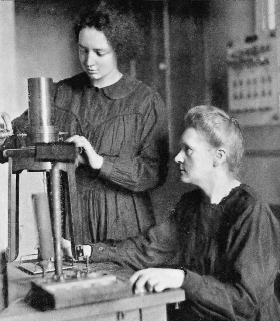 Marie and Irène Curie working together