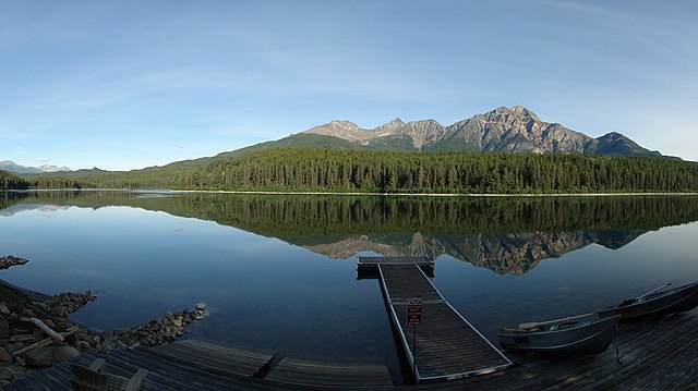 Panoramic view of Patricia Lake