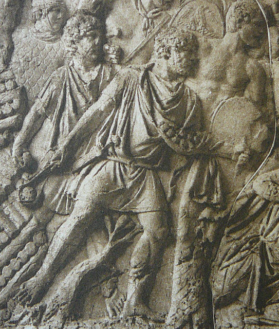 Roman slinger portrayed on the Trajan column