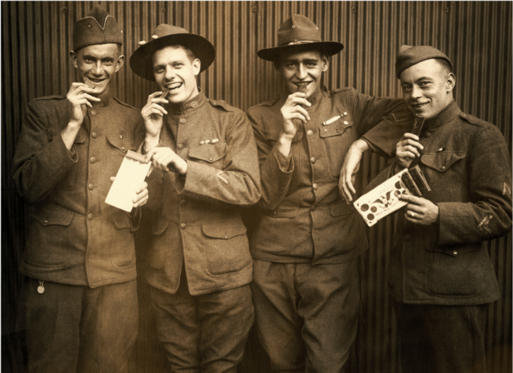 World War I soldiers eating chocolate