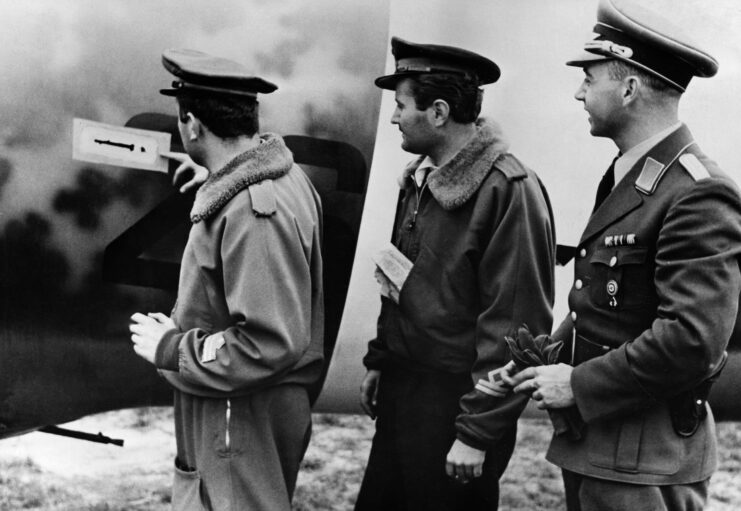 Bruno and Vittorio Mussolini with the German war correspondent Kranz.