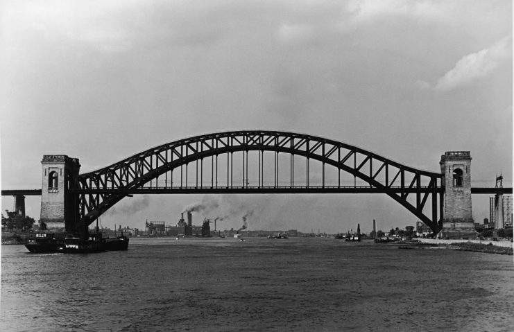 Hell gate bridge