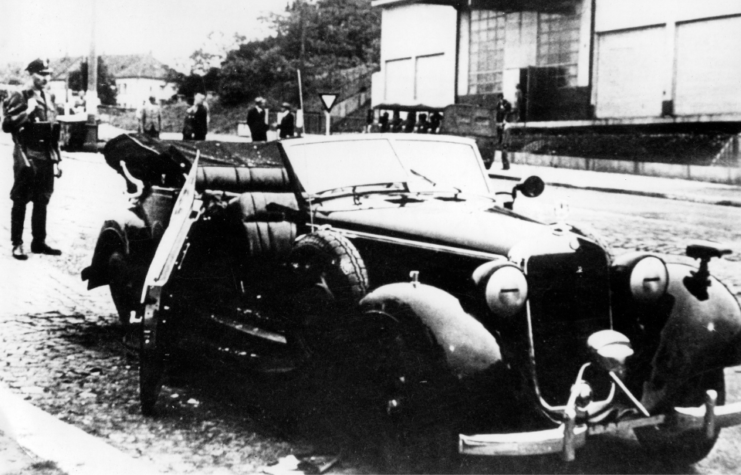 Heydrichs bombed out car