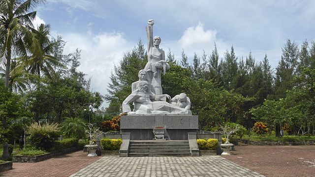 Mỹ Lai Massacre monument surrounded by trees and bushes