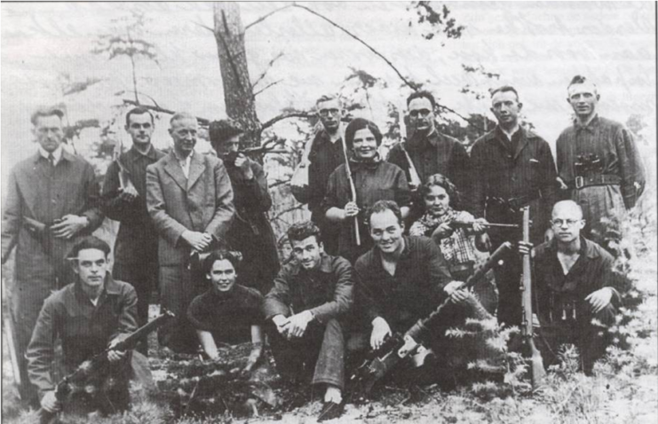 Dutch resistance members posing for a group photo