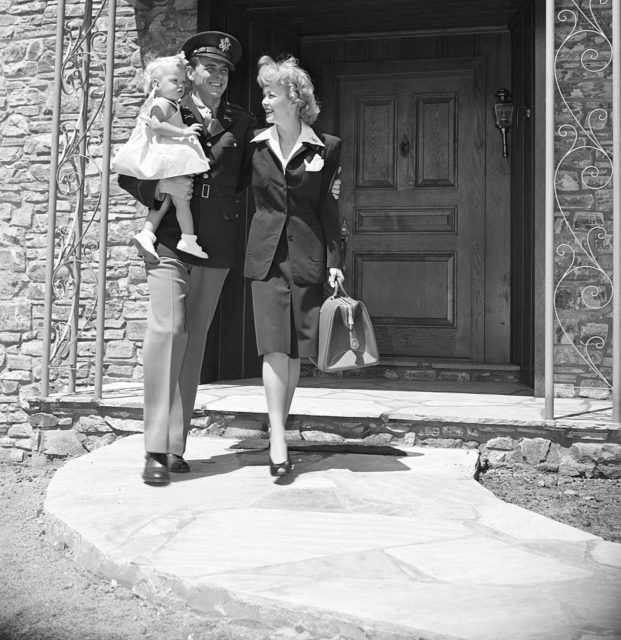 Ronald Reagan. Jane Wyman, and their daughter Maureen