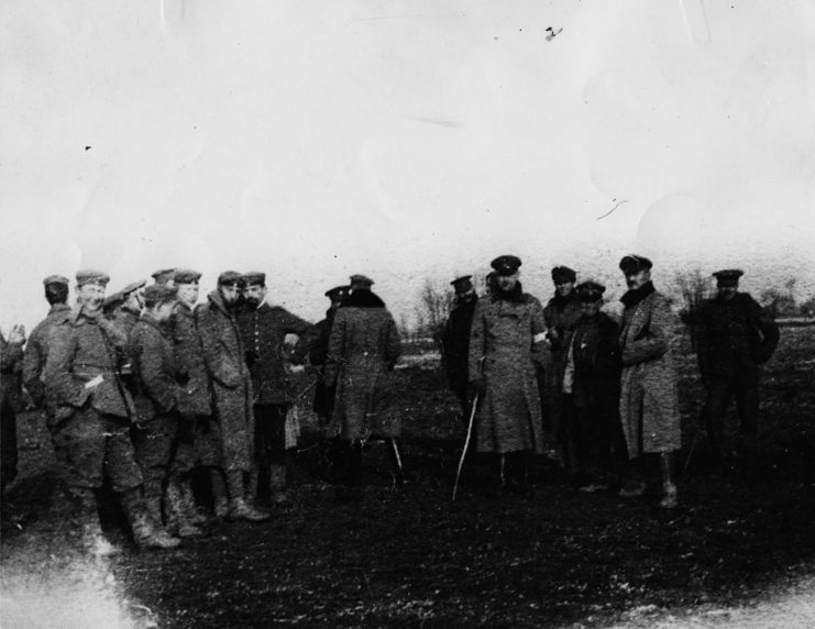 British and Germans meeting in No Man's Land Christmas 1914