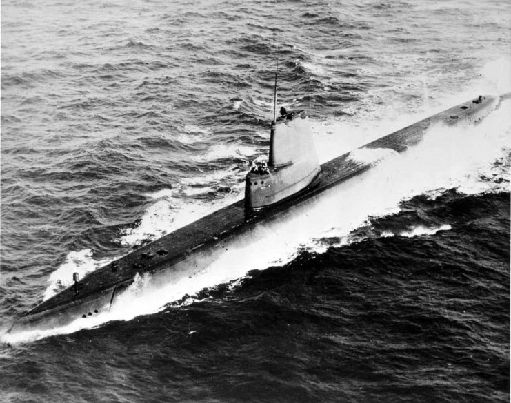 USS Clamagore (SS-343) after her GUPPY conversion, post-1948. (Photo Credit: United States Navy / Wikimedia Commons / Public Domain)