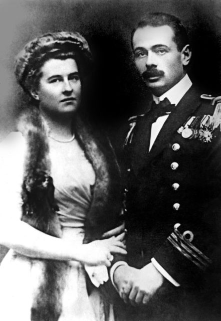 Georg von Trapp standing with Agathe Whitehead