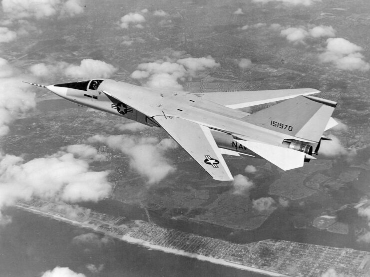 General Dynamics-Grumman F-111B in flight