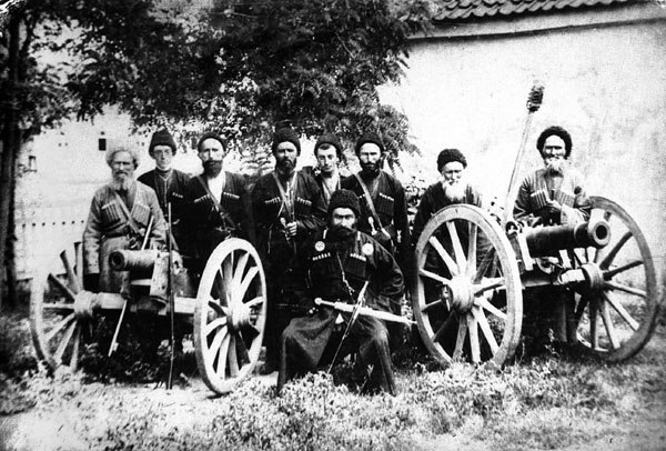 Chechen artillerymen standing together