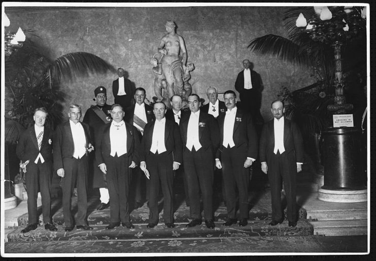 Group of Commonwealth politicians wearing suits