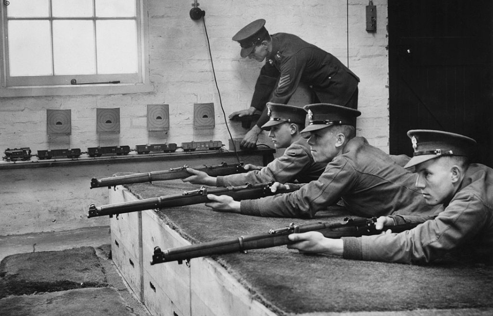 The Lee-Enfield Repeating Rifle Has the World's Second-Longest