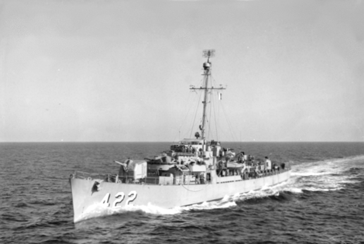USS Douglas A. Munro (DE-422) at sea