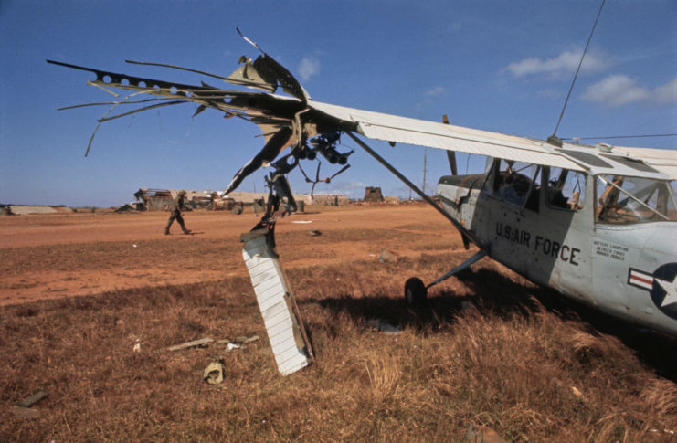 Cessna O-1 Bird Dog with a damaged wing