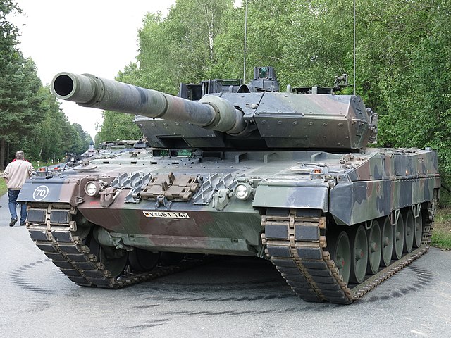 Leopard 2 A7 parked outside