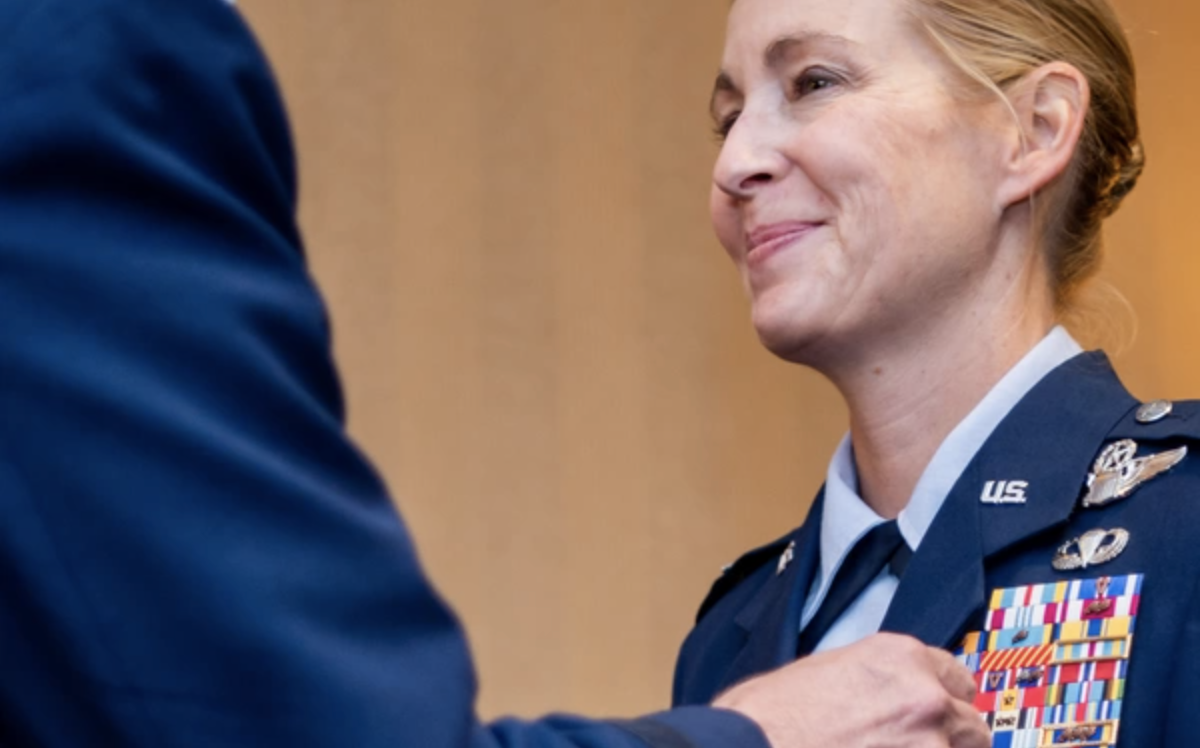 Kim Campbell One of the Few US Air Force Pilots to Manually Land An A