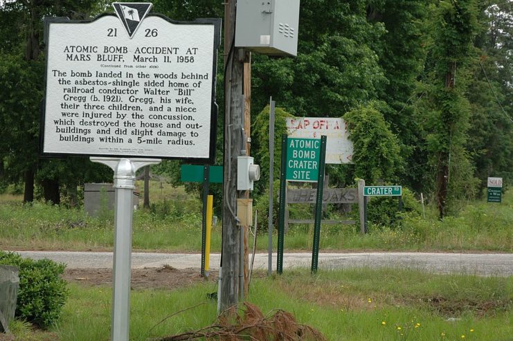 Historical marker denoting where the Mars Bluff Incident occurred