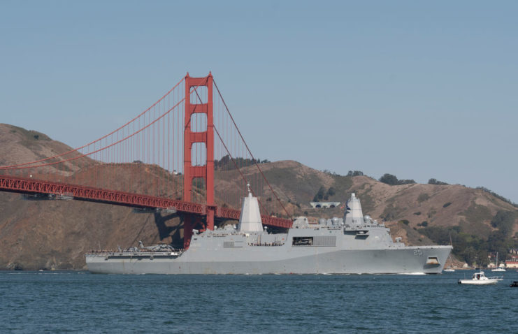 USS Somerset (LPD-25) sailing near the Golden Gate Bridge