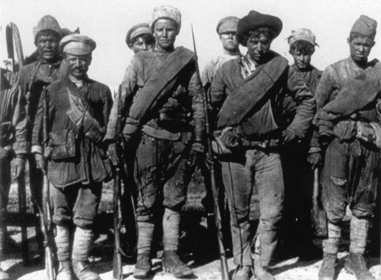 Soldiers standing with Mosin-Nagant rifles