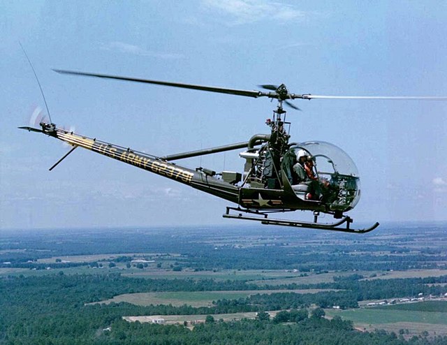 Hiller OH-23G Raven in flight