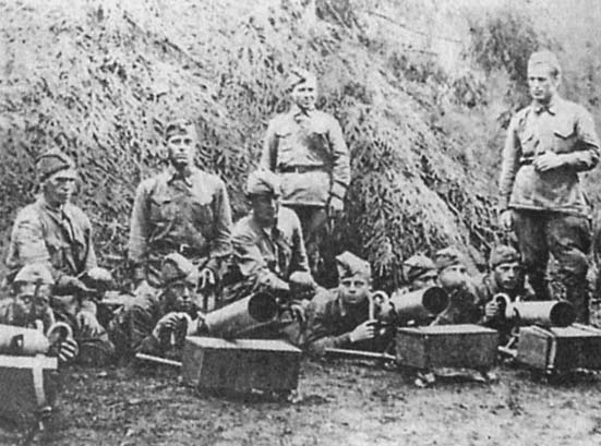 Group of Red Army soldiers aiming Ampulomets