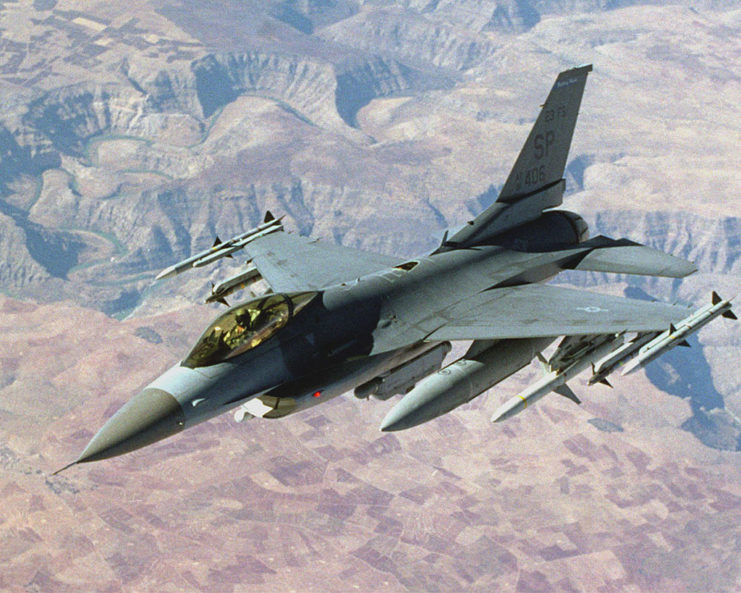 Lockheed Martin F-16CJ Fighting Falcon in flight