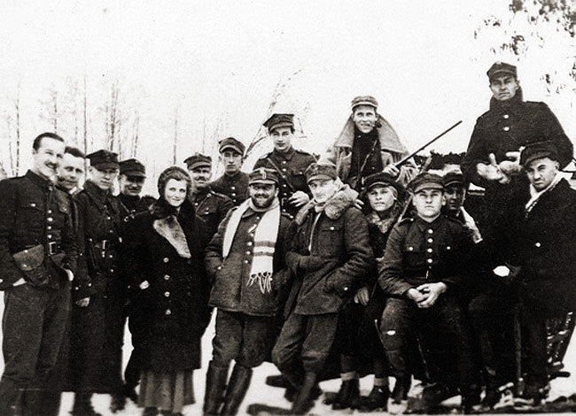 Henryk Dobrzański standing with other members of the Detached Unit of the Polish Army