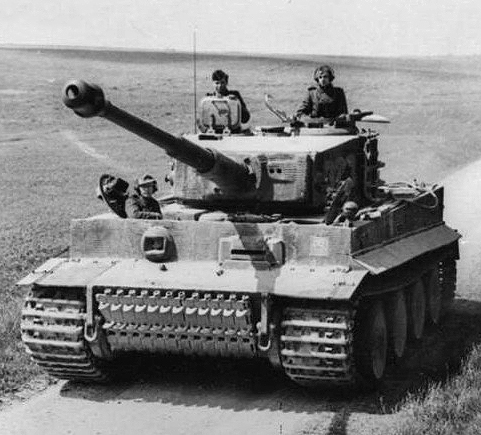 Two German soldiers driving a Tiger I tank