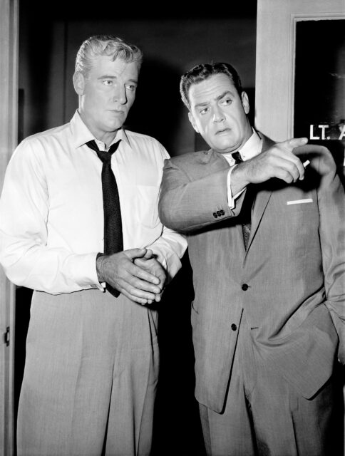 William Hopper and Raymond Burr as Paul Drake and Perry Mason in 'Perry Mason'