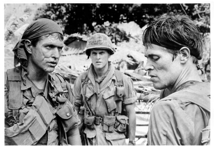 Tom Berenger, Mark Moses and Willem Dafoe as Staff Sgt. Bob Barnes, Lt. Wolfe and Sgt. Elias in 'Platoon'