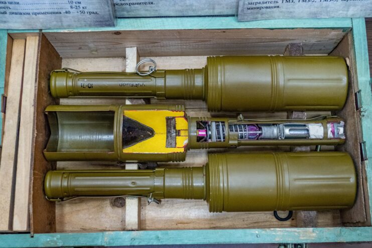 Three RKG-3E anti-tank grenades in a box