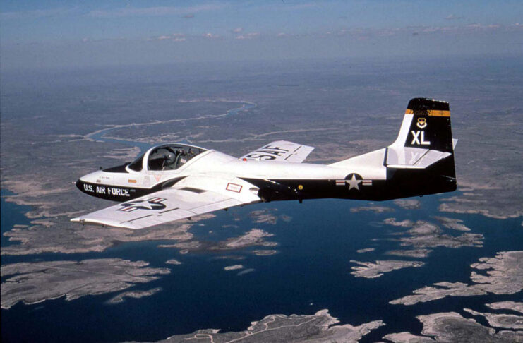 Cessna T-37 Tweet in flight