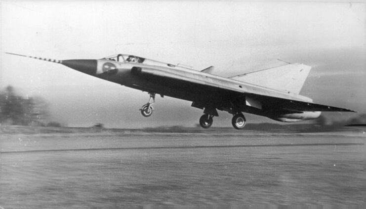 Saab J35 Draken taking off