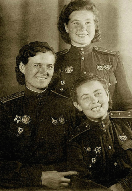 Portrait of Evdokia Bershanskaya, Maria Smirnova and Polina Gelman