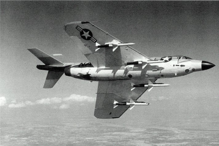 McDonnell F3H-2 Demon in flight