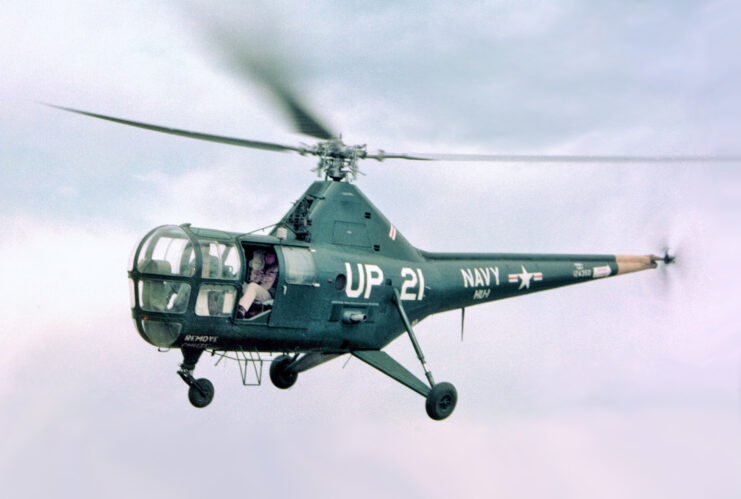 Sikorsky HO3S-1 in flight