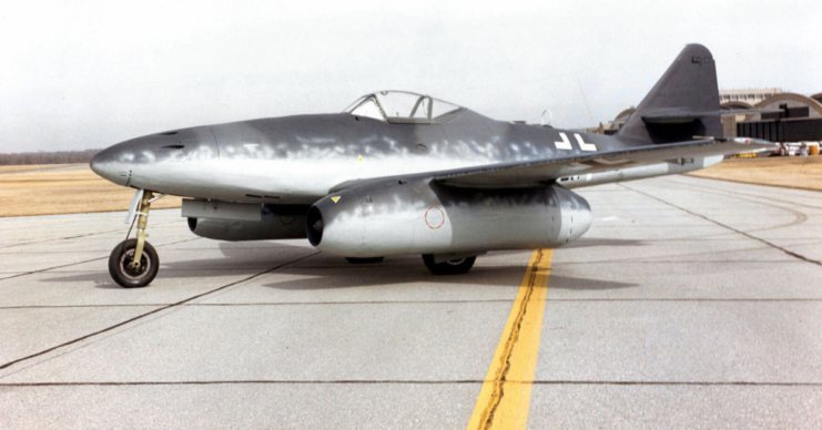 Messerschmitt Me 262A-1a parked on the tarmac