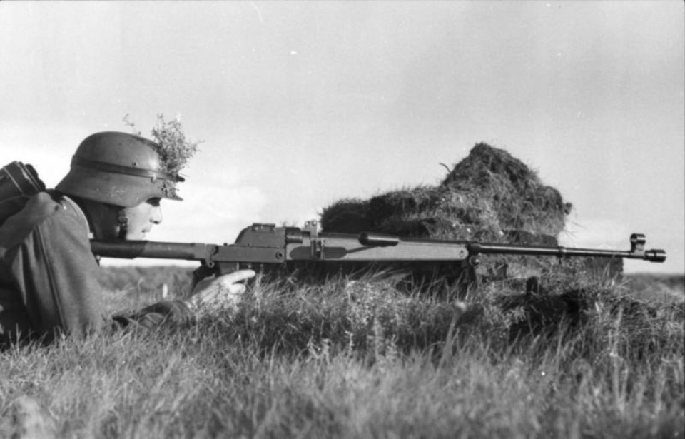 German soldier aiming a Panzerbüchse 39 (PzB 39)