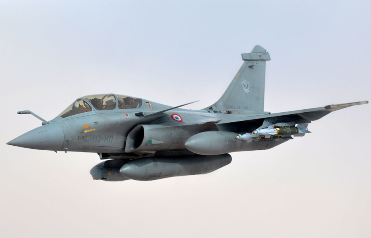 Dassault Rafale B in flight